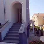 Milat Danijel شقة