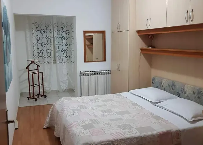 Milat Danijel Apartamento Sveti Filip i Jakov